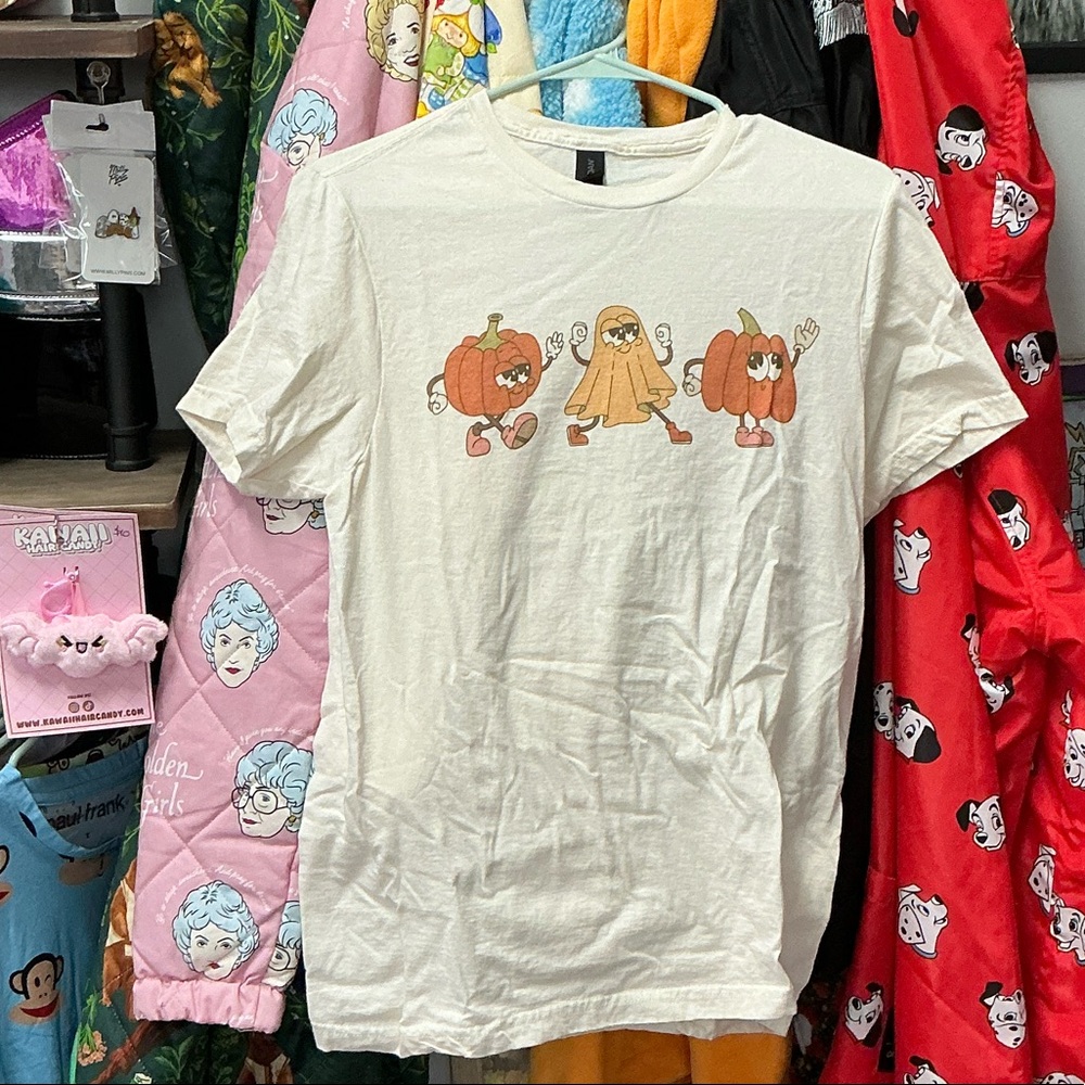 Cream Halloween Graphic Tee